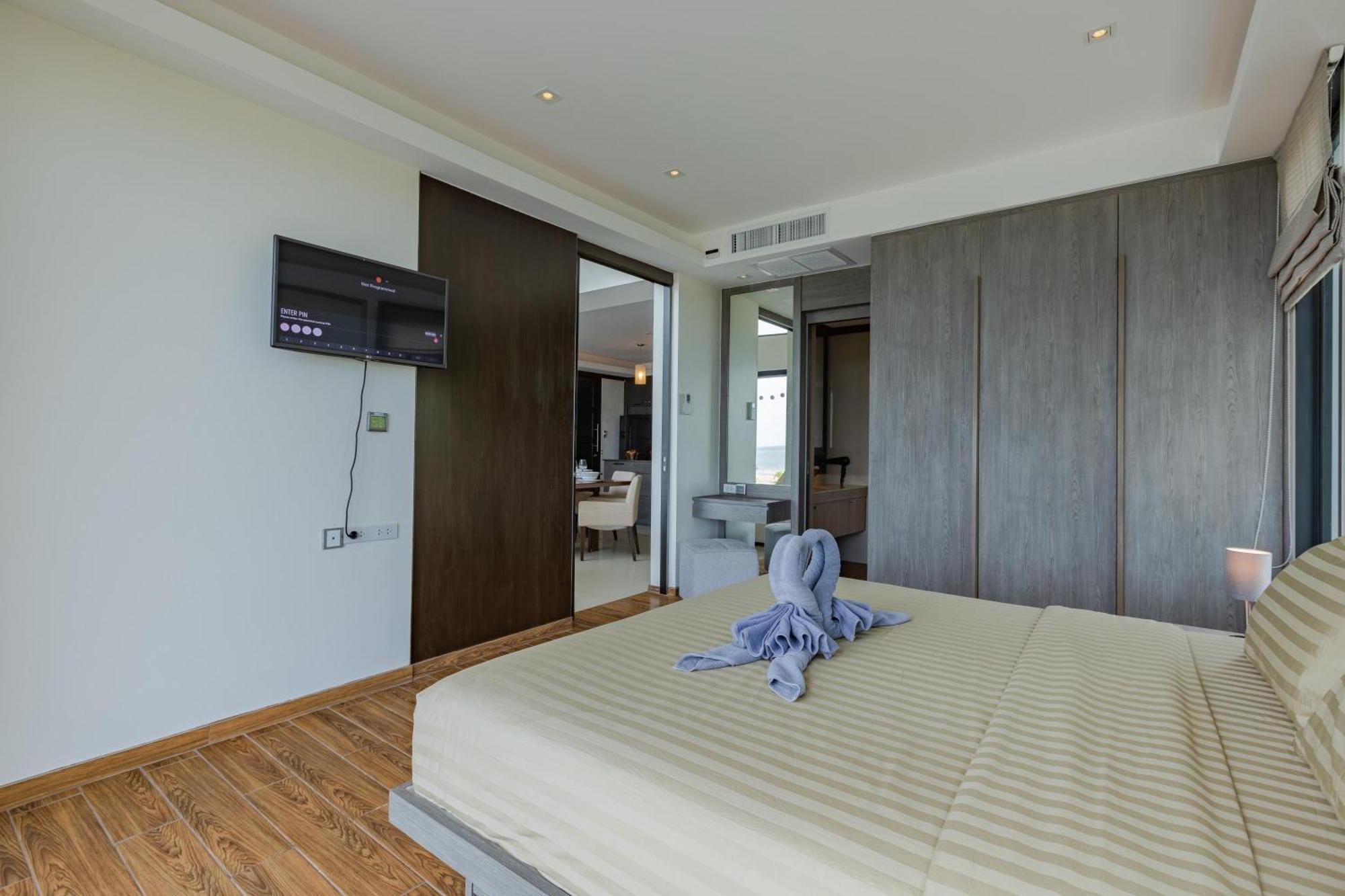 Beachfront Modern 4 Bedroom Pool Villa - Rv Хуа Хин Экстерьер фото