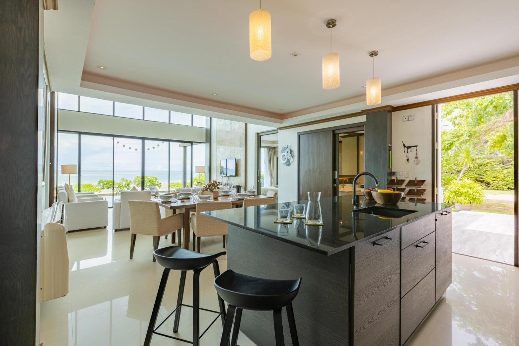Beachfront Modern 4 Bedroom Pool Villa - Rv Хуа Хин Экстерьер фото